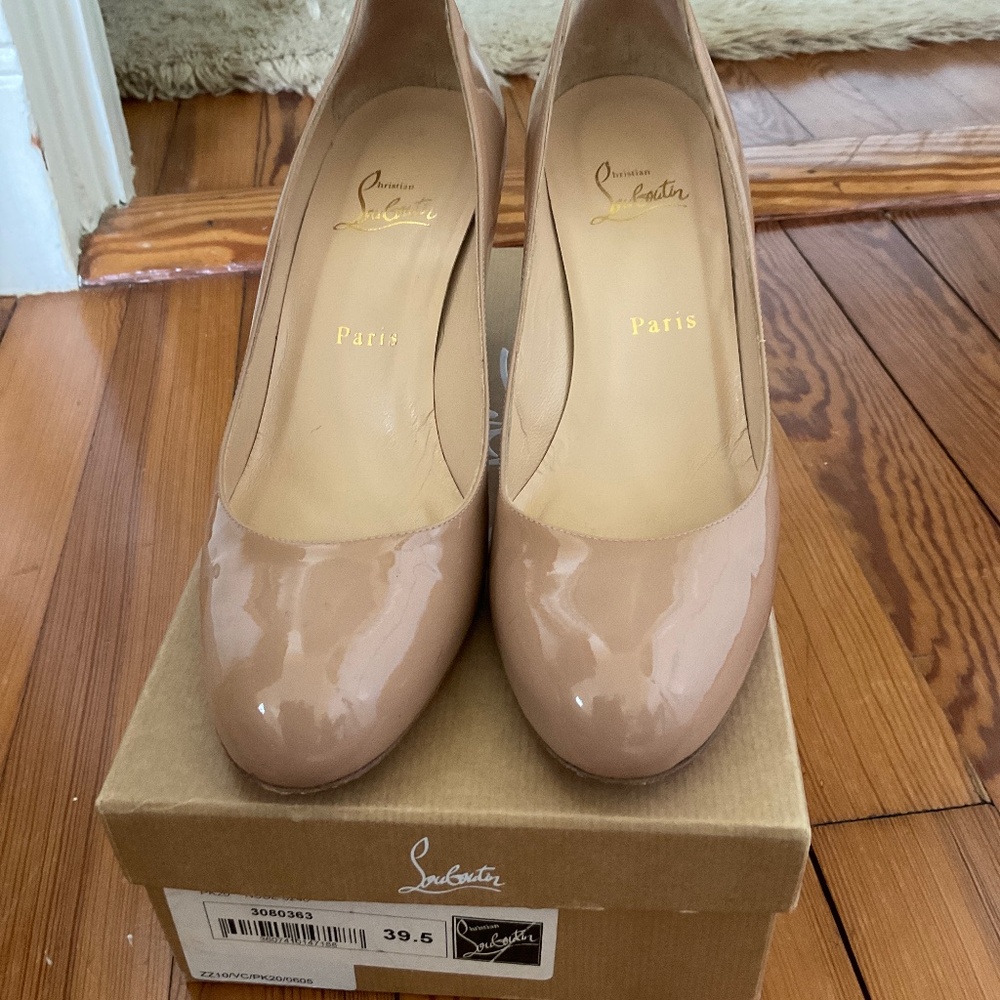 Christian Louboutin Simple Pump Patent Calf Nude size EU 39.5